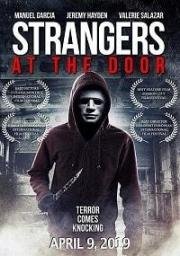 Незнакомцы на пороге (2017) смотреть онлайн